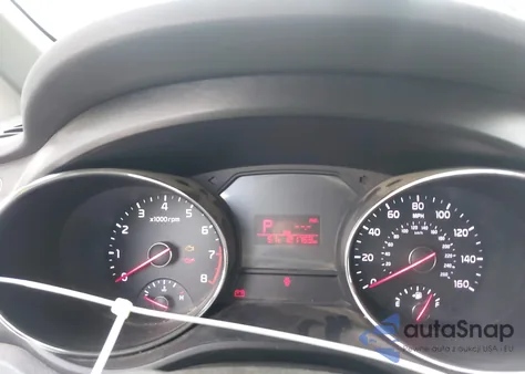 2016 Kia Sedona Lx z USA, uszkodzony, nr VIN KNDMB5C1XG6175277